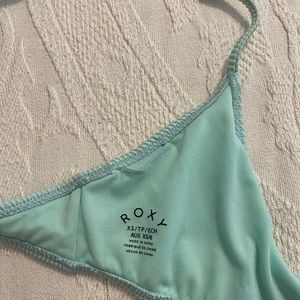 XS Roxy swim top. Worn once. Good for small bust.